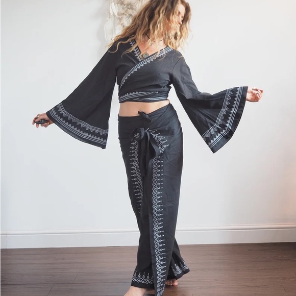 Matching cotton set - bell sleeve tie top with Thai fisherman pants - free size - Picture 1 of 10